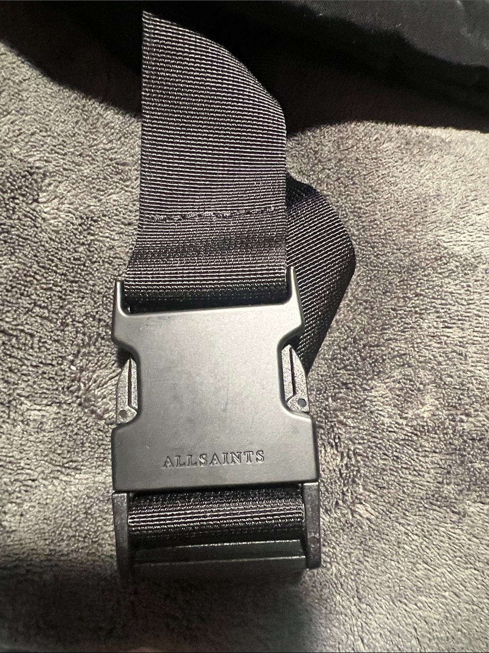 AllSaints Black Two-Way Bag Tag Detail - Picture 5 of 6